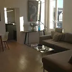 5&5 Rooftop Bed & Breakfast 3*