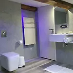 5&5 Rooftop Bed & Breakfast 3*
