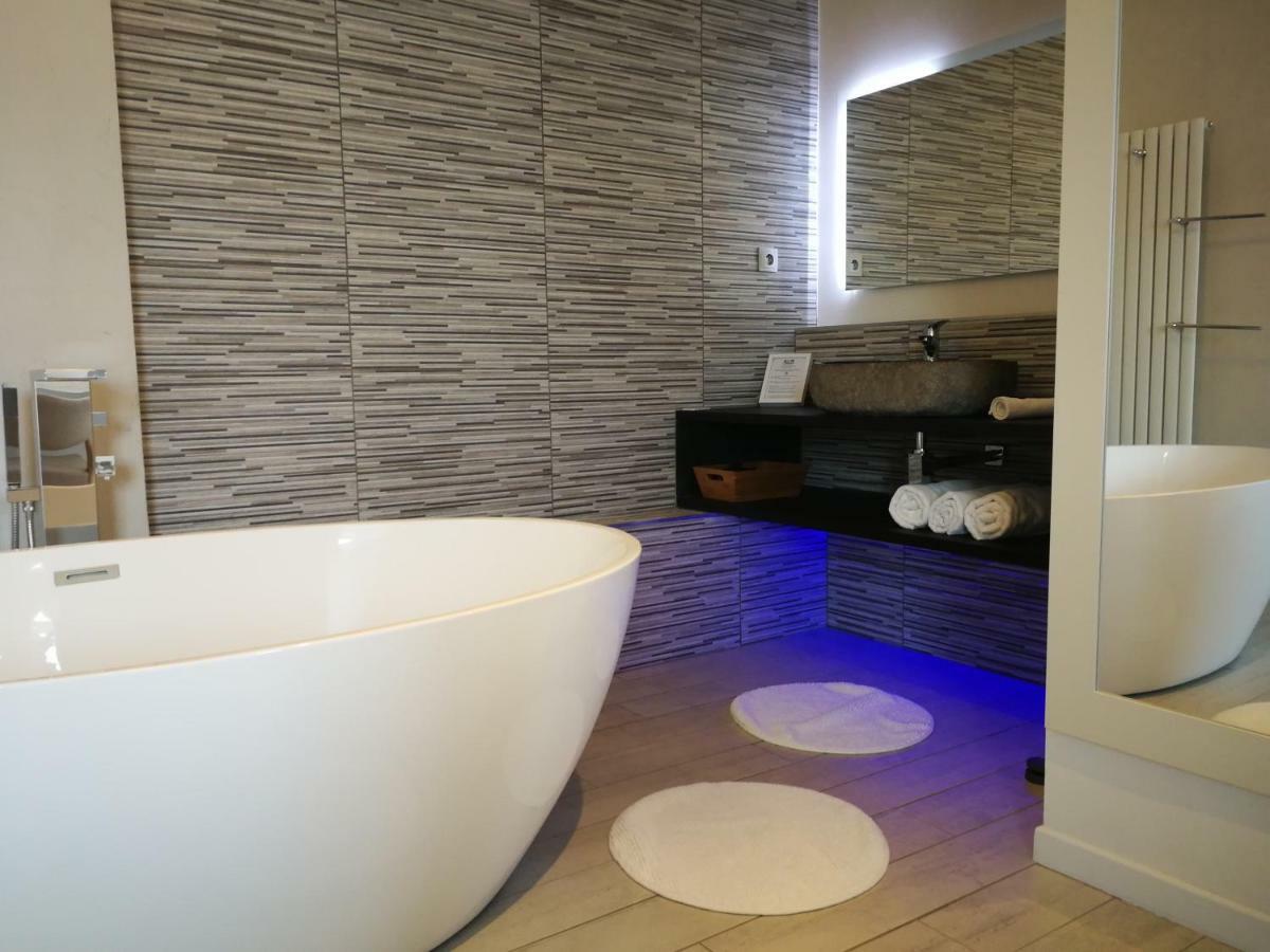 5&5 Rooftop Couette-café 3*